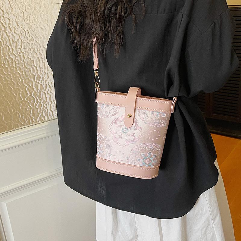 Torba dziergana DIY - Różowa t – Leatherwork Patterns recenzja i cena