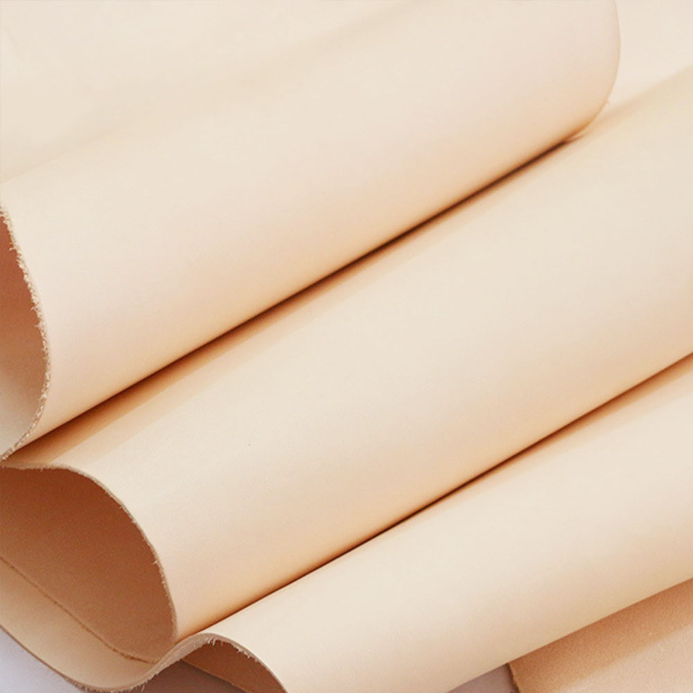 Skóra bydlęca garbowana roślin – Veg Tan Leather Hide recenzja i cena
