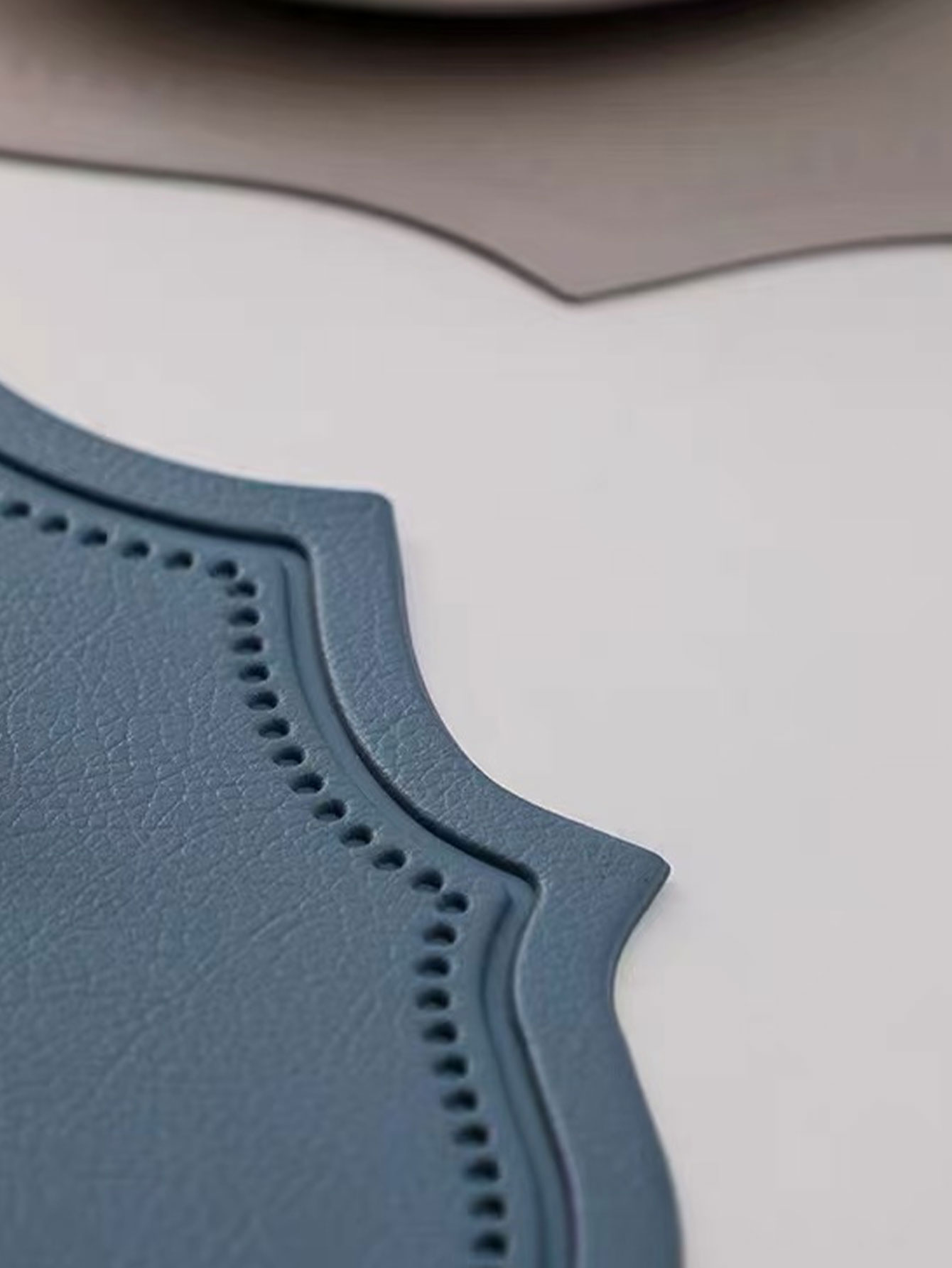 Skórzana podkładka na stół w s – Leatherwork Desk recenzja i cena